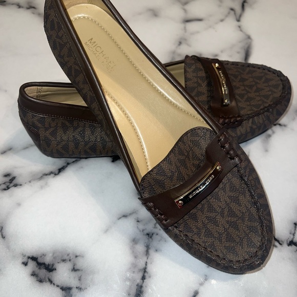 Michael Kors Everett Loafer Women's Leather - Picture 2 of 5